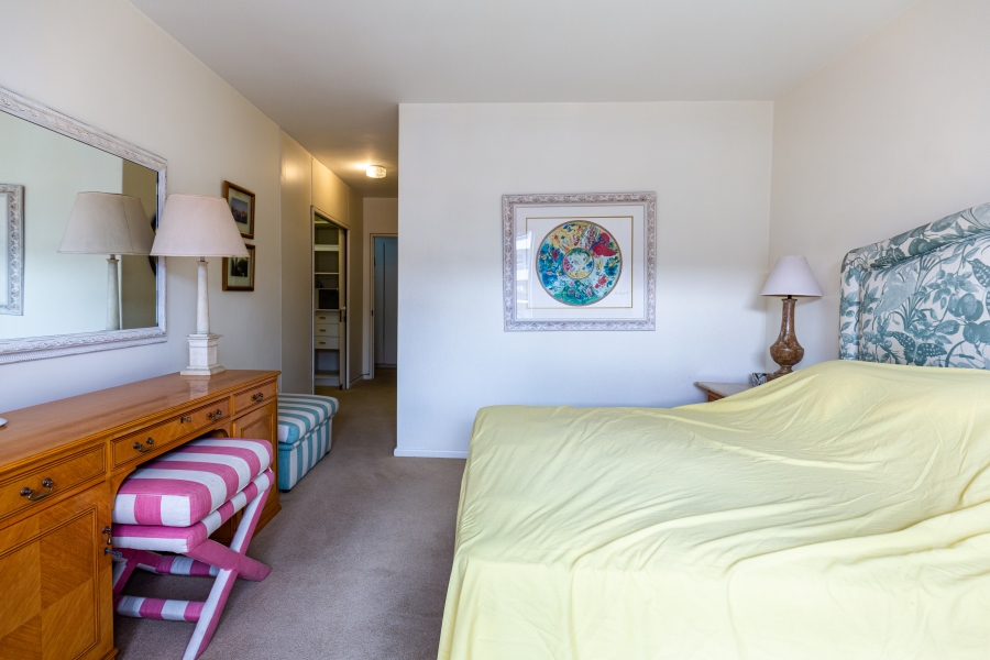 To Let 3 Bedroom Property for Rent in Sea Point Western Cape